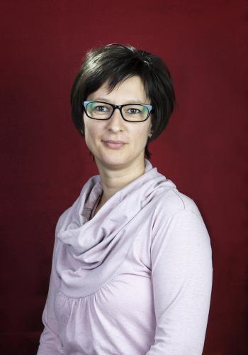  Ujjné Tellér Gabriella