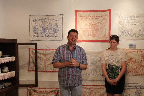 Ha a falak beszélni tudnának… című kiállítás megnyitója