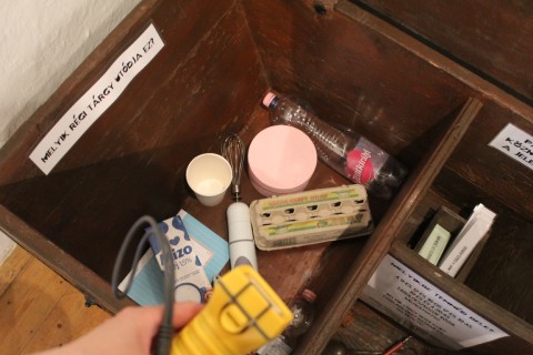 Szerinted mi ez? időszaki kiállítás interaktív elemei