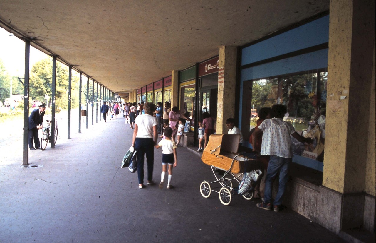 A város első bevásárló utcája