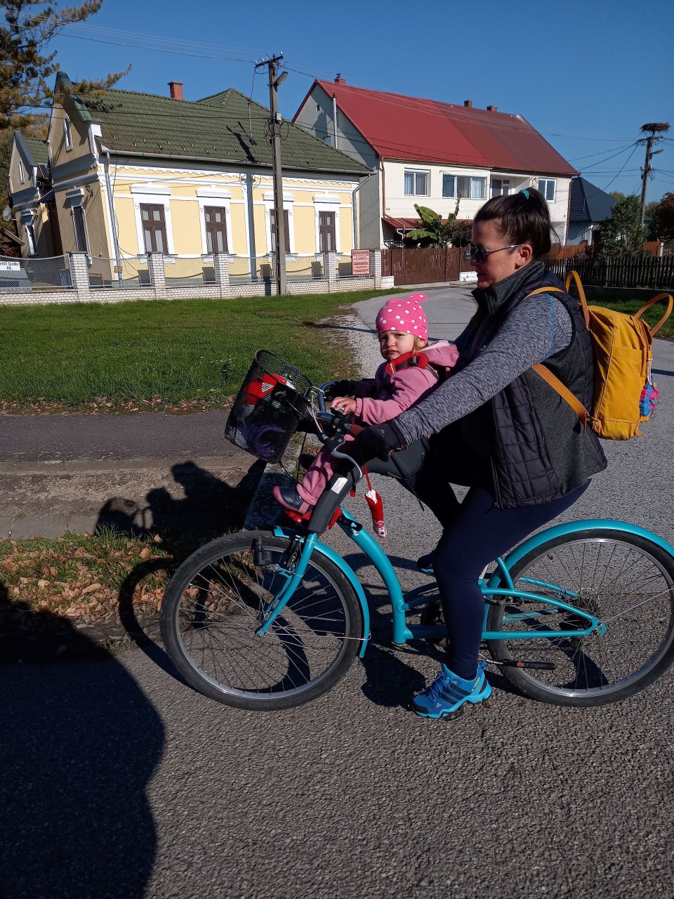 Biciklivel a következő helyszínre