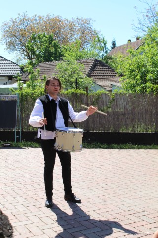 A kisbíró szerepében Turcsányi Márk