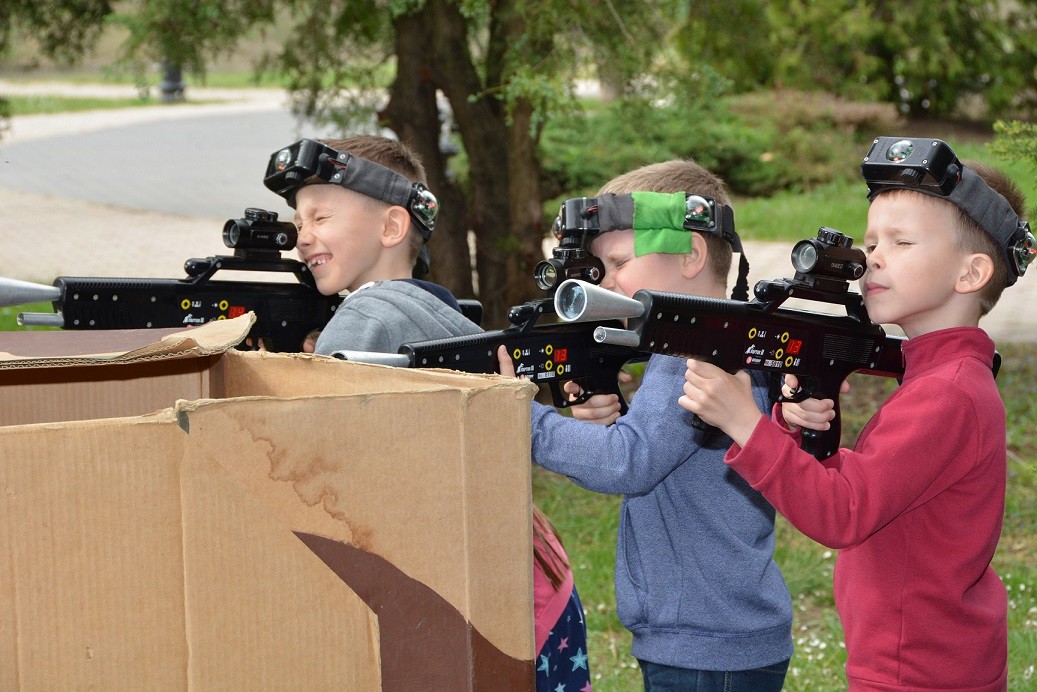 A biztonság napja, összegyűjtött fotók az előző évekből