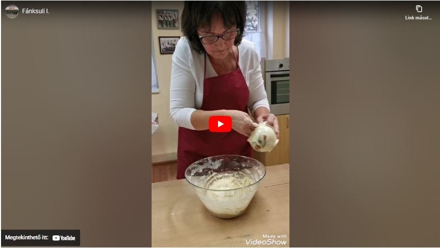 Fánksuli 1 (a youtube videó nem feliratozott)