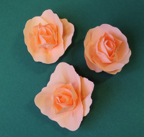 A koszorú elkészítésének fázisai