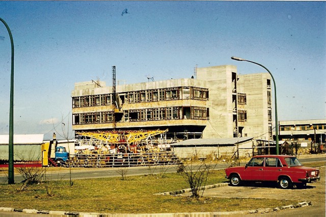 1981. február - A Postaforgalmi épület építése