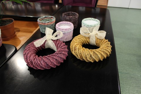 papírból készült koszorúk - a kiállítás képei