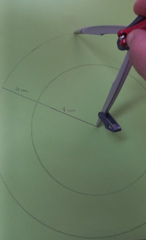 Az ablakdísz elkészítésének fázisai