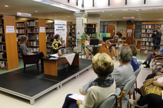 Közönségtalálkozó BAUER BARBARA írónővel