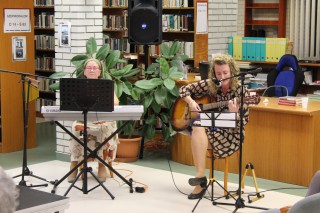 Közönségtalálkozó BAUER BARBARA írónővel