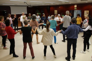 KÖNYVES VASÁRNAP. Görög táncház. Sarantis Mantzourakis ének- és buzukiművész közreműködésével