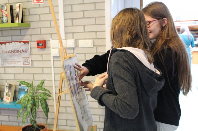 Viselettörténeti foglalkozás a könyvtárban