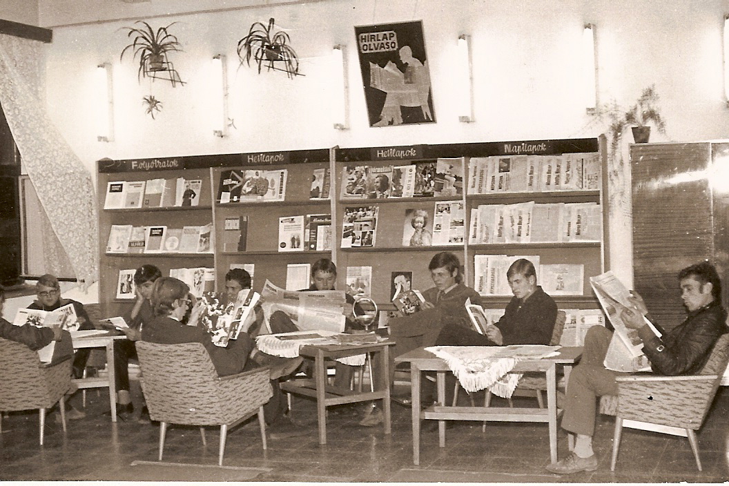 A tiszaszederkényi Művelődési Központ Hírlapolvasója  (1969)